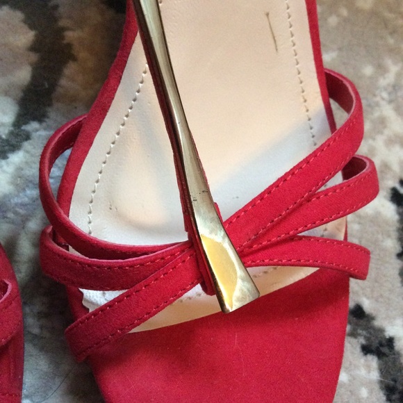 Red and Gold Strappy Heels - Picture 7 of 7